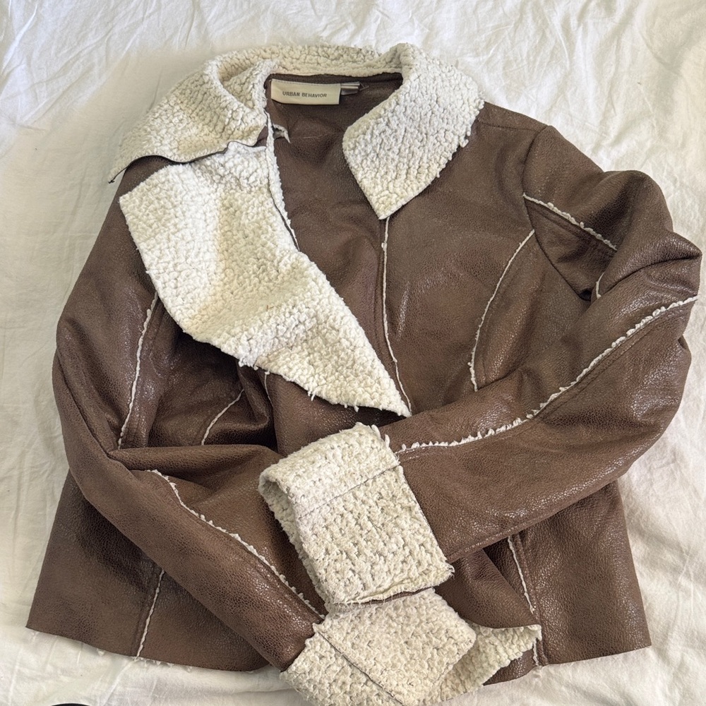 Cute Shearling Lined Brown Jacket - M - image 1